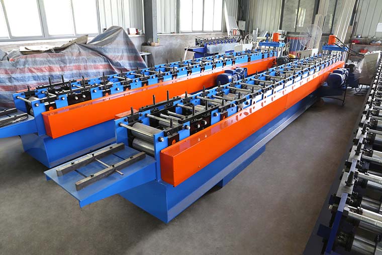 Automatic metal bellow forming machinee